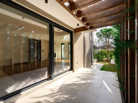 Sale, house, 262m², Gornja Gorica, Podgorica - image 45