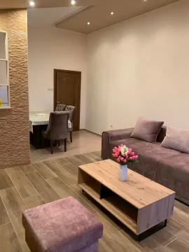 Rent, two bedroom apartment, 73m², Bečići, Budva - image 2