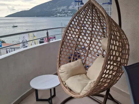 Izdavanje, dvosoban stan, 47m², Igalo, Herceg Novi - image 1