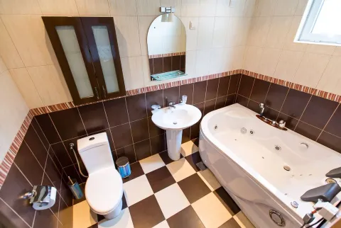 Sale, four bedroom apartment, 90m², Petrovac, Budva - image 12
