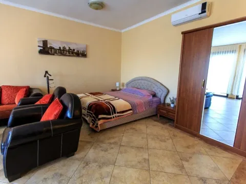 Prodaja, kuća, 340m², Budva, Crna Gora - image 32