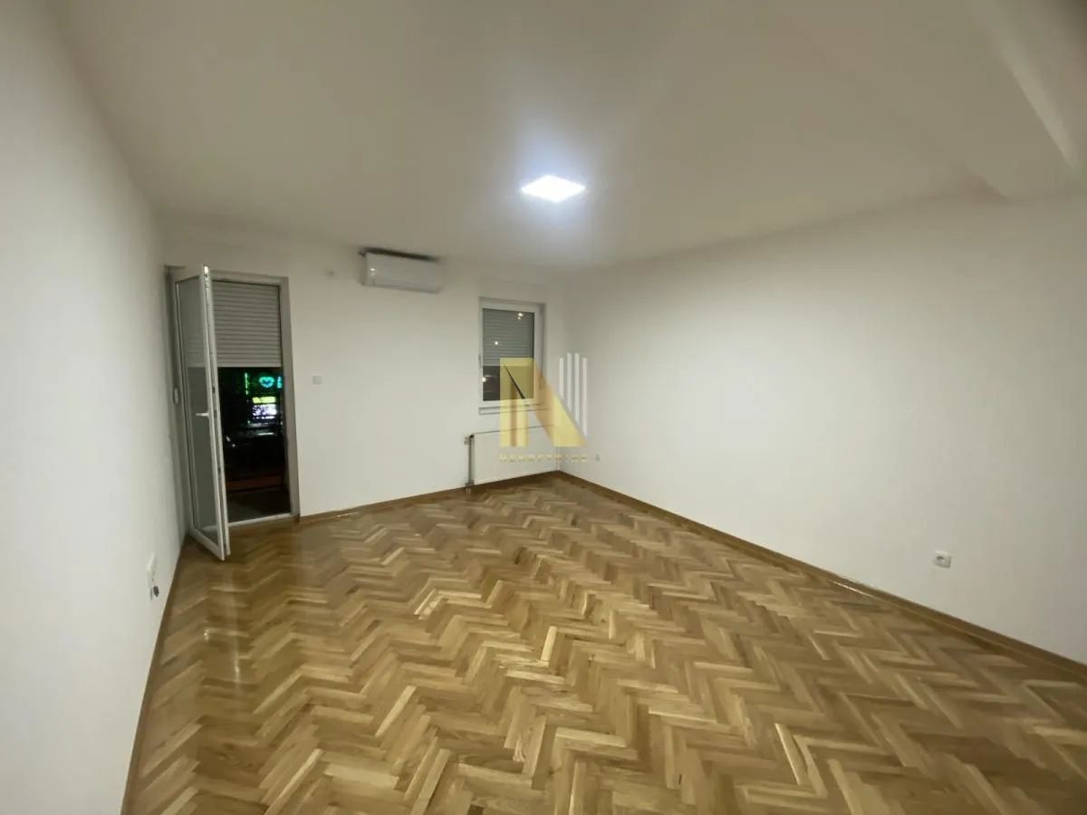 Prodaja, dvosoban stan, 48m², Nova Detelinara, Novi Sad Sve Podlokacije