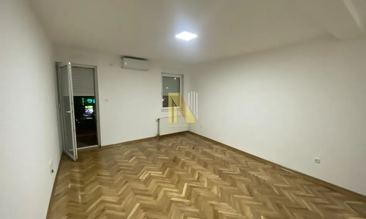 Prodaja, dvosoban stan, 48m², Nova Detelinara, Novi Sad Sve Podlokacije