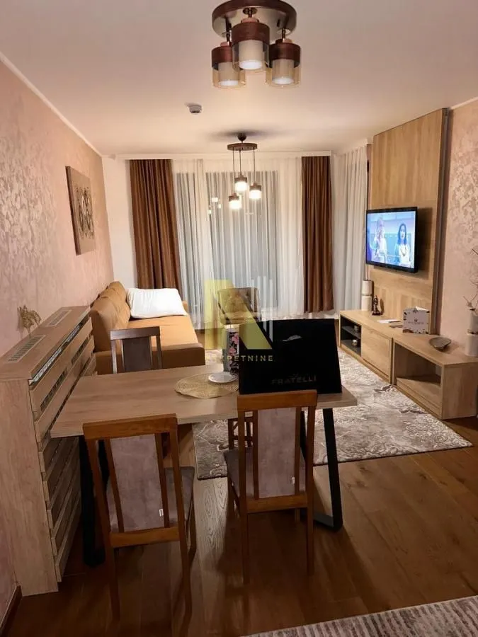 Prodaja, dvosoban stan, 47m², Centar, Zlatibor