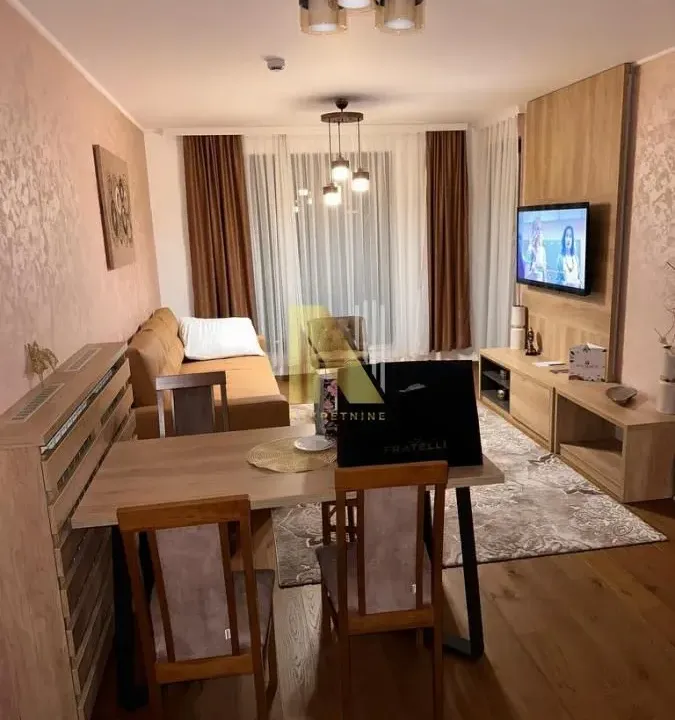 Prodaja, dvosoban stan, 47m², Centar, Zlatibor