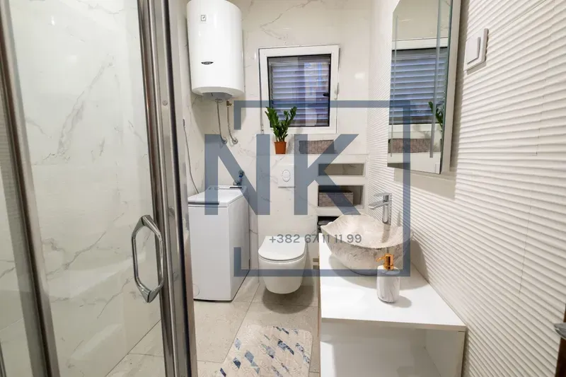 Prodaja, trosoban stan, 128m², Stari Aerodrom, Podgorica