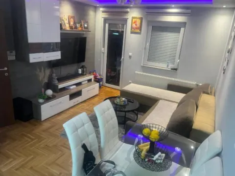 Prodaja, dvosoban stan, 41m², Zemun Sve Podlokacije, Beograd
