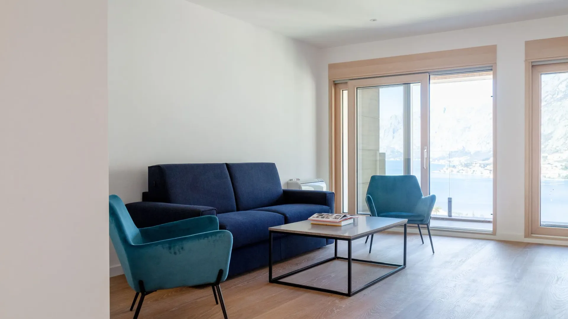 Sale, five bedroom apartment, 253m², Kotor, Crna Gora