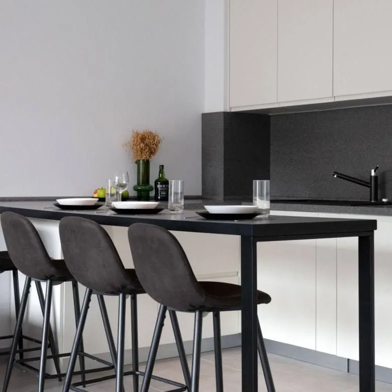 Prodaja, dvosoban stan, 73m², Centar, Kotor