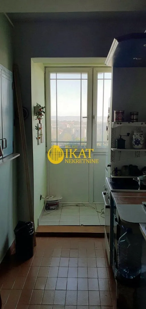 Prodaja, dvosoban stan, 60m², Sremska Mitrovica, Srbija