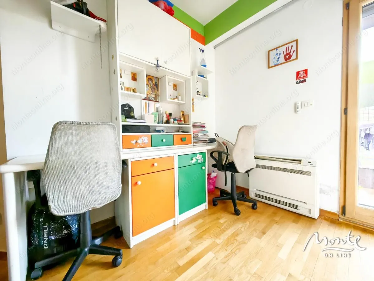 Prodaja, trosoban stan, 196m², Podgorica, Crna Gora