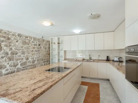 Sale, house, 800m², Prčanj, Kotor - image 87