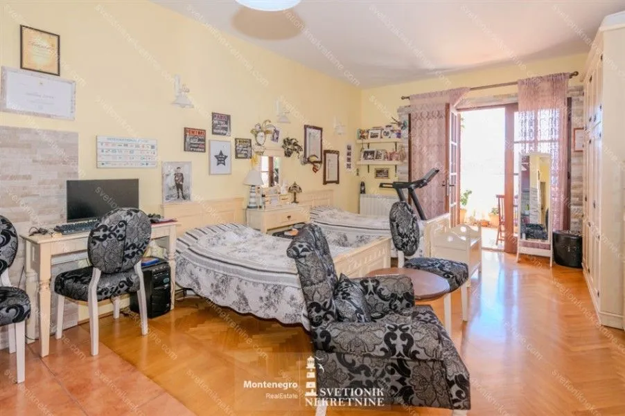Prodaja, dvosoban stan, 182m², Savina, Herceg Novi