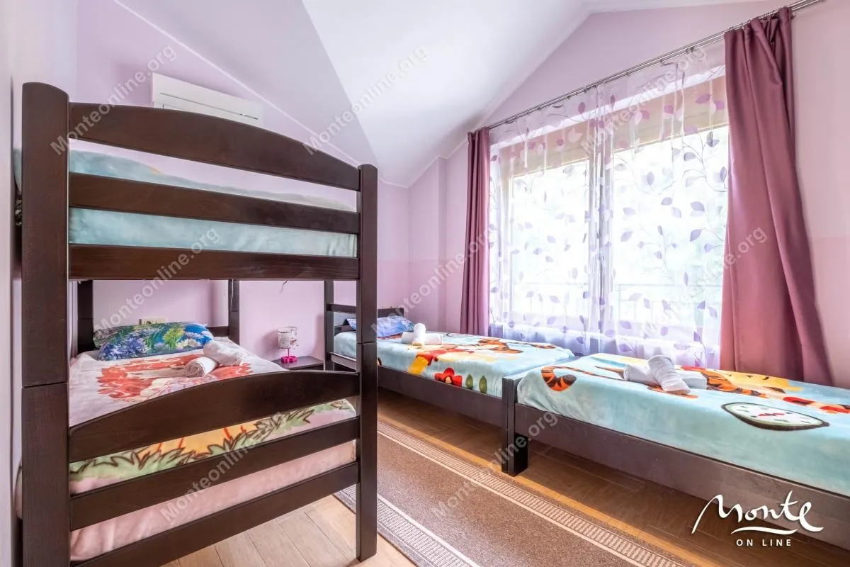 Prodaja, dvosoban stan, 104m², Orahovac, Kotor