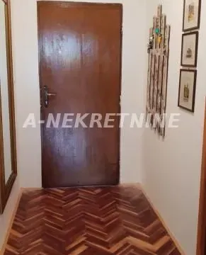 Izdavanje, četvorosoban stan, 80m², Sremska Kamenica, Petrovaradin - image 15