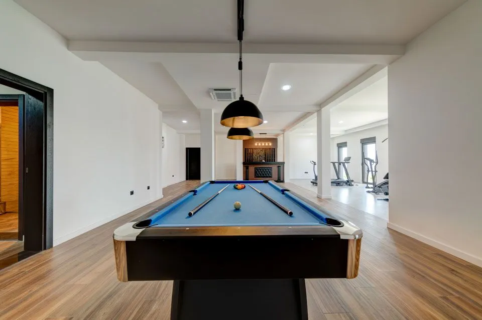 Prodaja, kuća, 539m², Kalimanj, Tivat