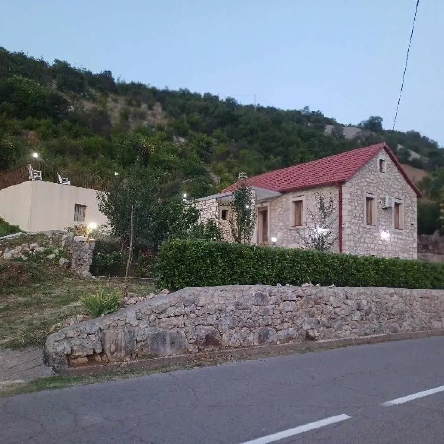 Prodaja, kuća, 90m², Danilovgrad, Crna Gora
