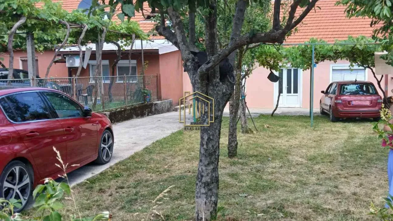 Prodaja, kuća, 113m², Cetinje, Crna Gora