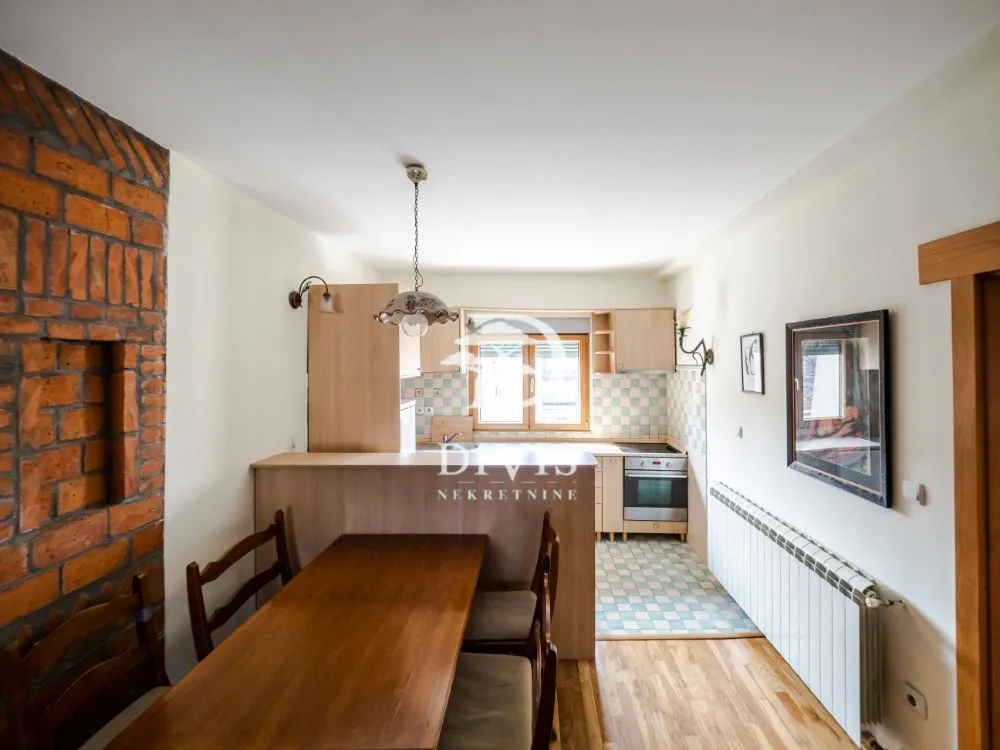 Sale, three bedroom apartment, 78m², Stari Grad, Beograd