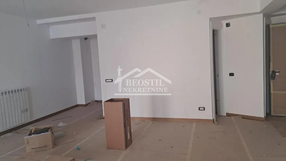 Prodaja, trosoban stan, 83m², Kalenić Pijaca, Vračar Sve Podlokacije