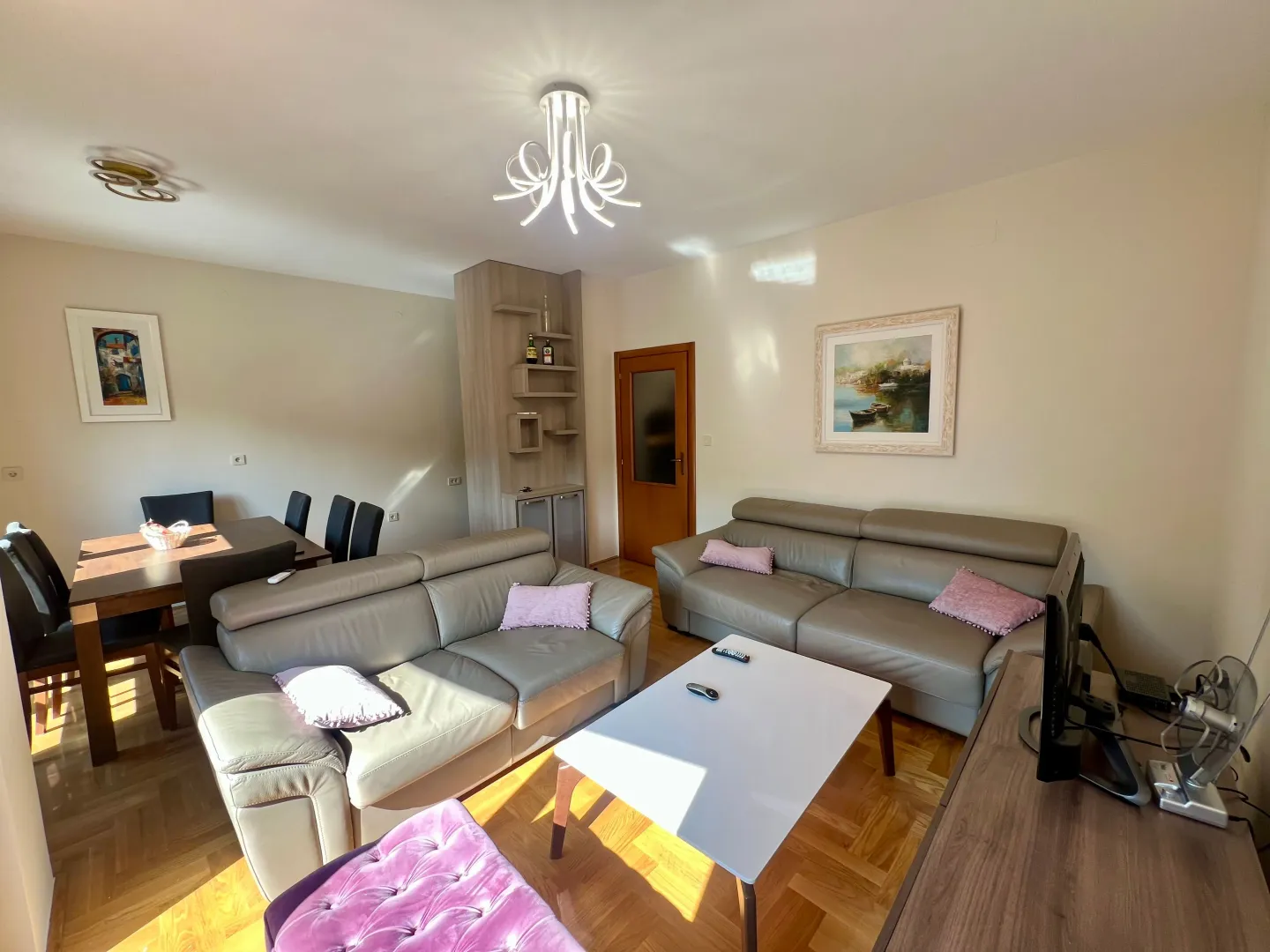Izdavanje, dvosoban stan, 64m², Vezirov Most, Podgorica