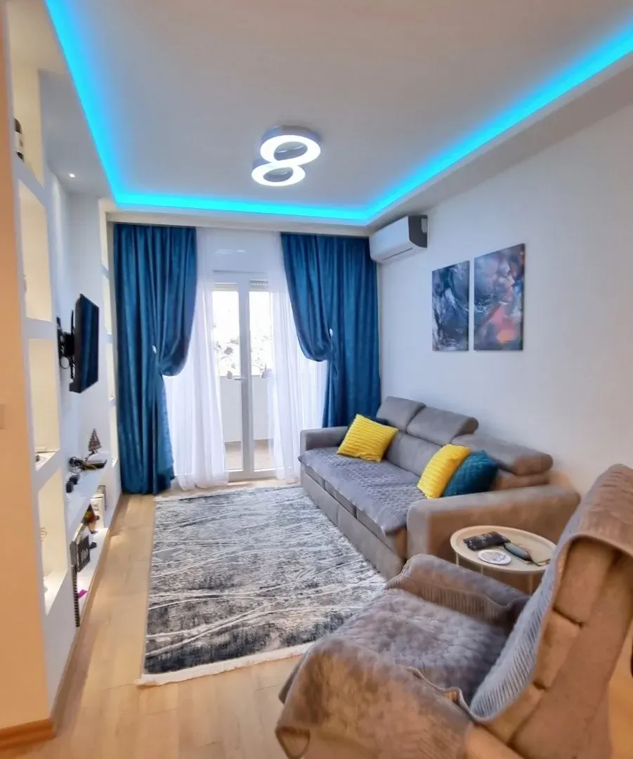 Rent, one bedroom apartment, 45m², Bijeli Do, Budva