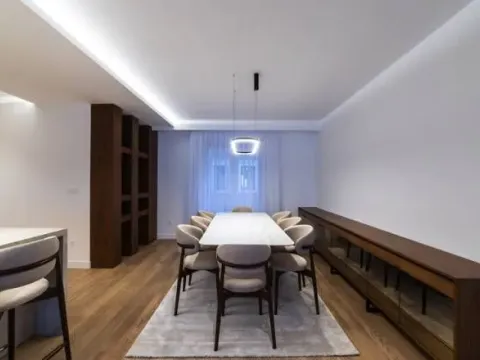 Izdavanje, četvorosoban stan, 140m², Crveni Krst, Beograd - image 4