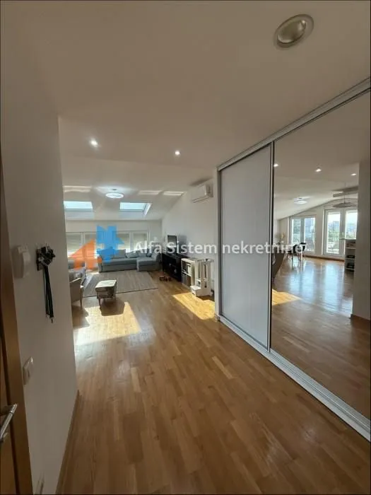 Rent, four bedroom apartment, 157m², Senjak, Beograd