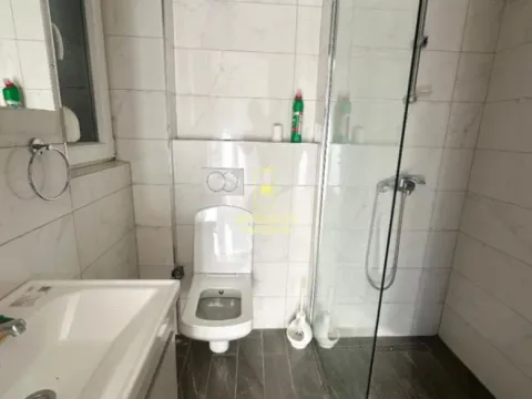 Prodaja, jednosoban stan, 53m², Stari Aerodrom, Podgorica - image 4