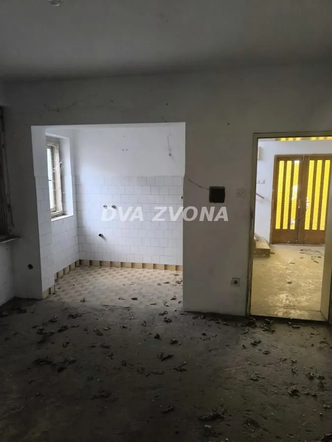 Prodaja, kuća, 333m², Srbobran, Novi Sad