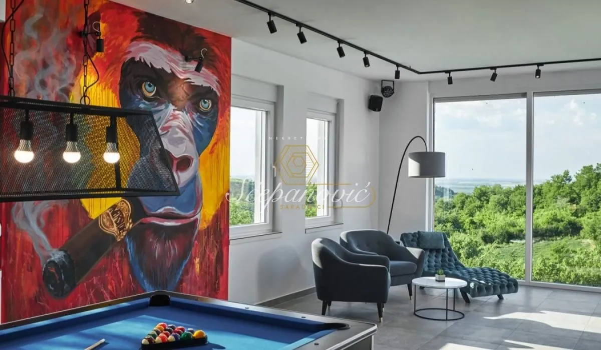 Rent, house, 295m², Sremski Karlovci, Novi Sad