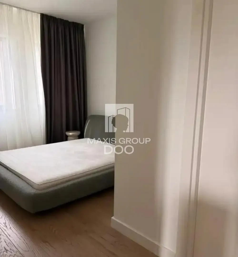 Sale, three bedroom apartment, 80m², Savski Venac, Beograd
