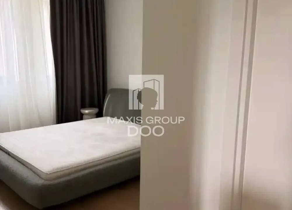 Prodaja, trosoban stan, 80m², Savski Venac, Beograd
