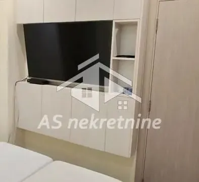 Rent, three bedroom apartment, 72m², Slavija, Vračar Sve Podlokacije - image 15