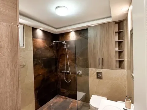 Izdavanje, trosoban stan, 125m², Momišići, Podgorica - image 8
