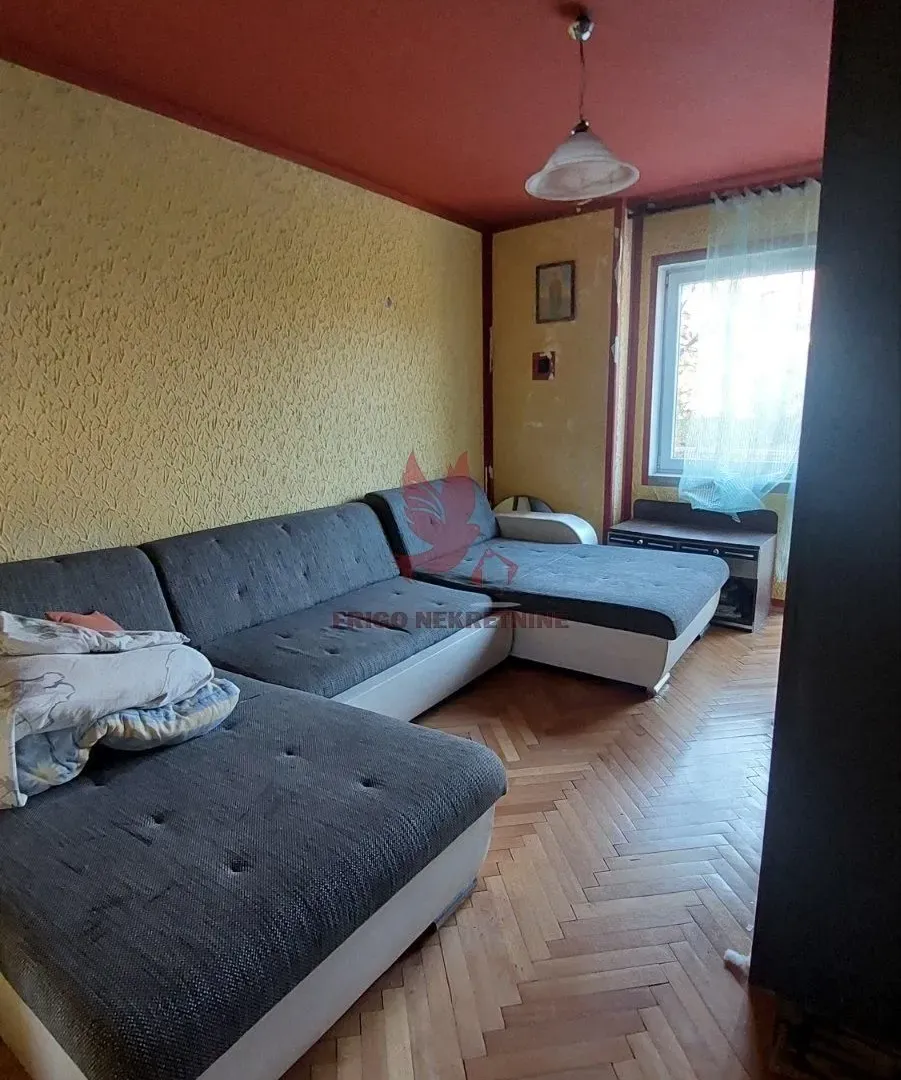 Prodaja, kuća, 997m², Rabrovac, Mladenovac