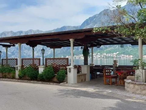 Prodaja, kuća, 420m², Prčanj, Kotor - image 14