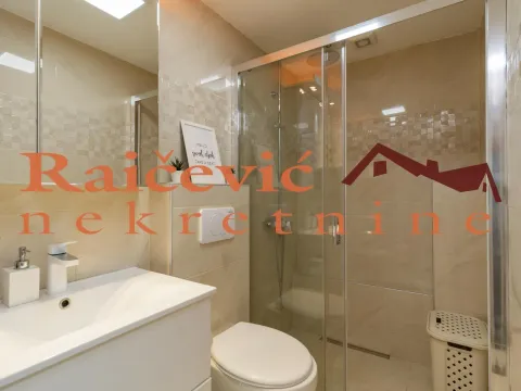 Prodaja, poslovni prostor, 57m², Kalenić Pijaca, Vračar Sve Podlokacije - image 16