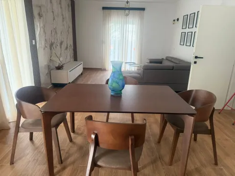 Izdavanje, jednosoban stan, 65m², Seljanovo, Tivat - image 4