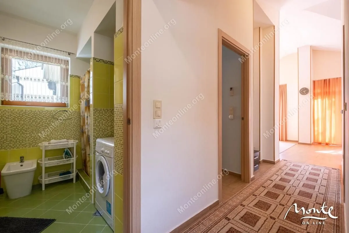 Prodaja, dvosoban stan, 87m², Orahovac, Kotor