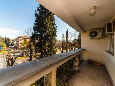 Izdavanje, trosoban stan, 105m², Preko Morače, Podgorica - image 6