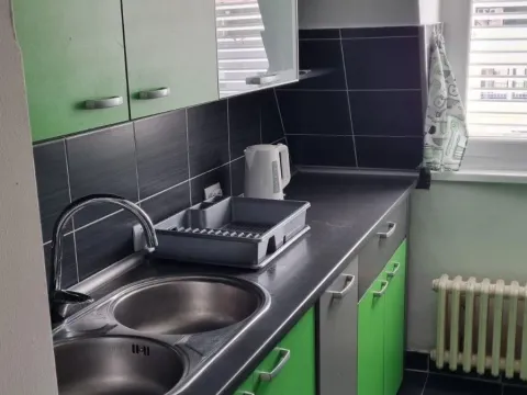 Izdavanje, trosoban stan, 84m², Novi Beograd Sve Podlokacije, Beograd - image 2