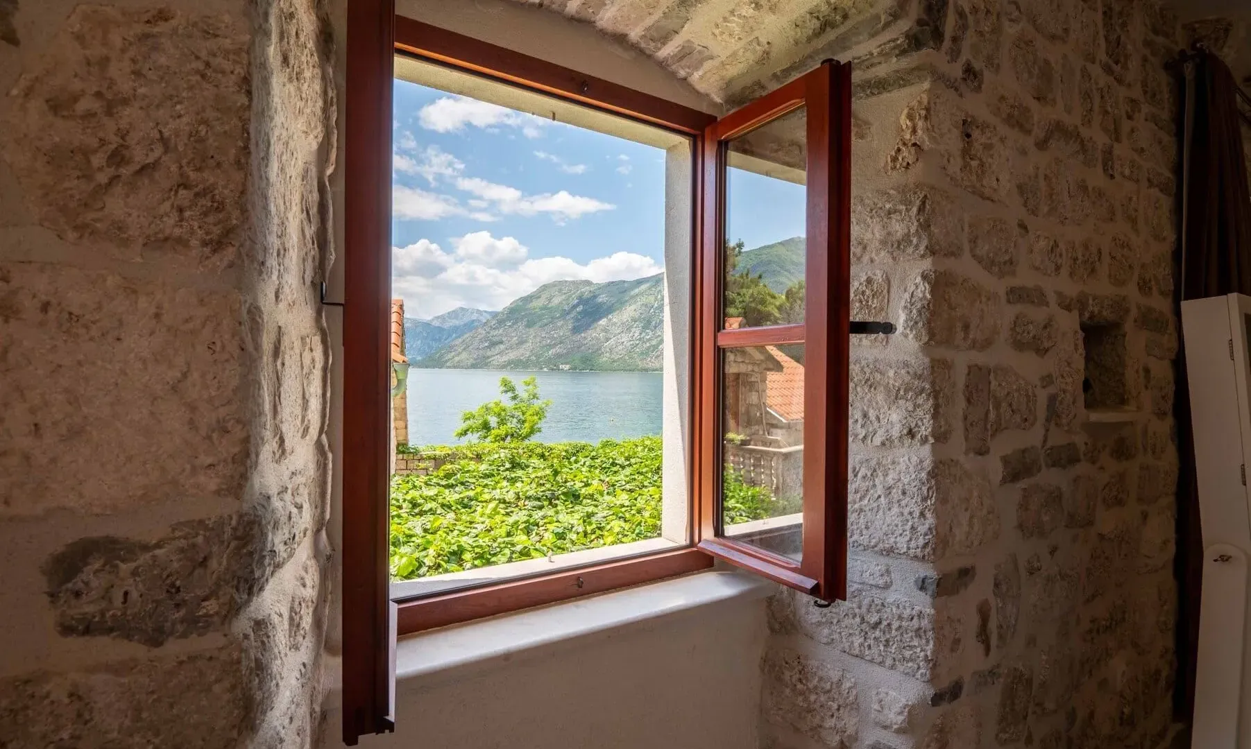 Sale, house, 415m², Dobrota, Kotor