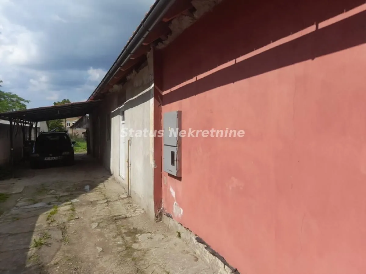 Prodaja, kuća, 151m², Futog, Novi Sad Sve Podlokacije