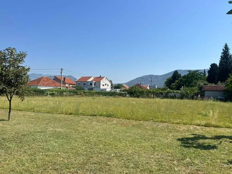 Prodaja, plac, 824m², Masline, Podgorica