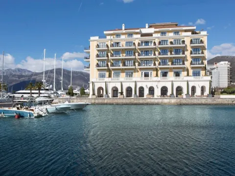 Sale, three bedroom apartment, 236m², Porto Montenegro, Tivat - image 6