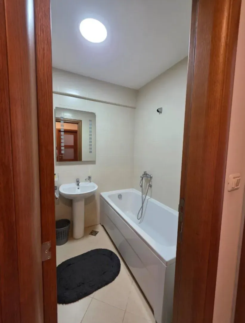 Izdavanje, jednosoban stan, 40m², Pobrežje, Podgorica