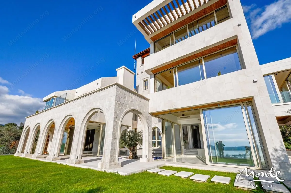Prodaja, kuća, 791m², Donja Lastva, Tivat