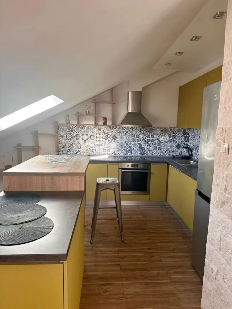 Rent, two bedroom apartment, 96m², Seljanovo, Tivat