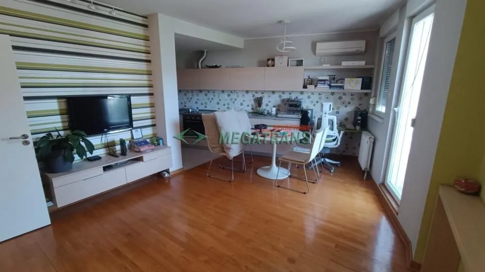 Izdavanje, dvosoban stan, 45m², Grbavica, Novi Sad Sve Podlokacije